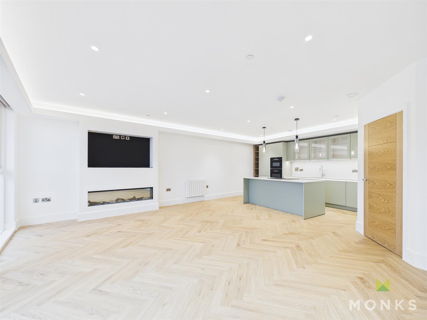 Penthouse 38 Old Coleham Court, Shrewsbury, SY3 7BS For Sale